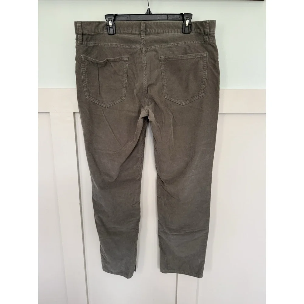 Banana Republic Traveler Corduroy Pants Men's 36x32 Grey Green Wrinkle Resistant